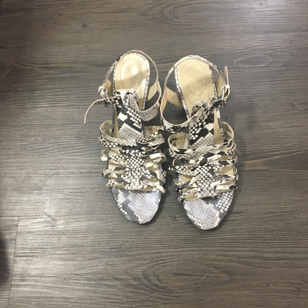 Animal print 8.5 sandals